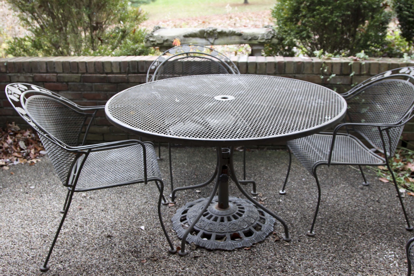metal kitchen table and chair turned into outdoor table