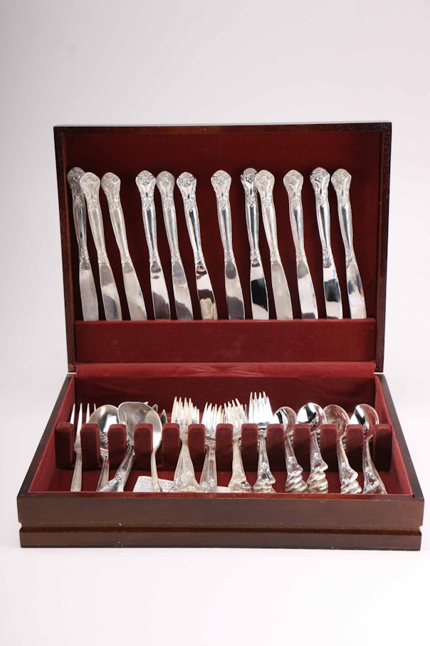 Godinger "Grand Master" Silver Plate Flatware Set EBTH