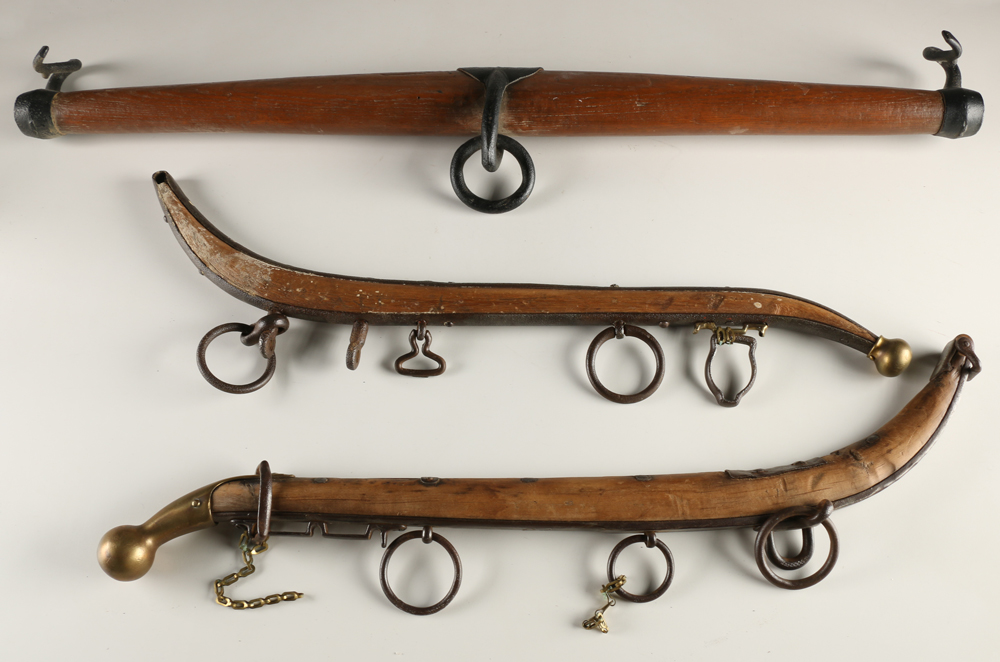 Antique Cattle Yoke and Horse Hames EBTH
