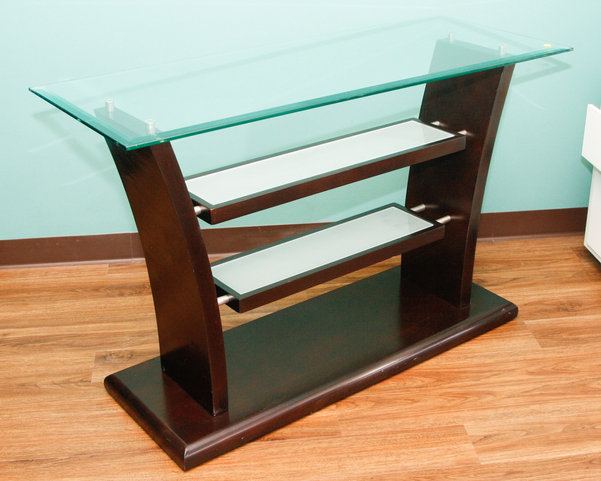 ThreeTiered Retail Display Table with Glass Top EBTH
