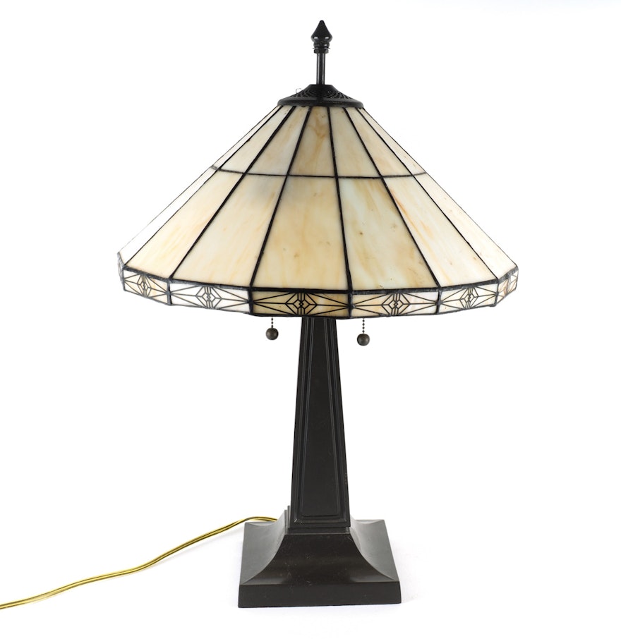 Tiffany Style Table Lamp with White Shade and Metal Base : EBTH