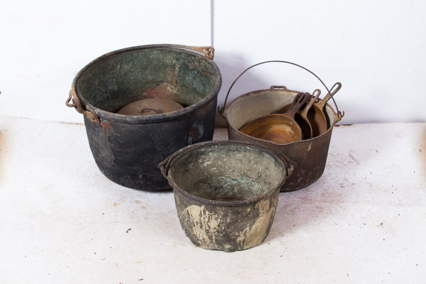 Vintage Pots And Pans 57