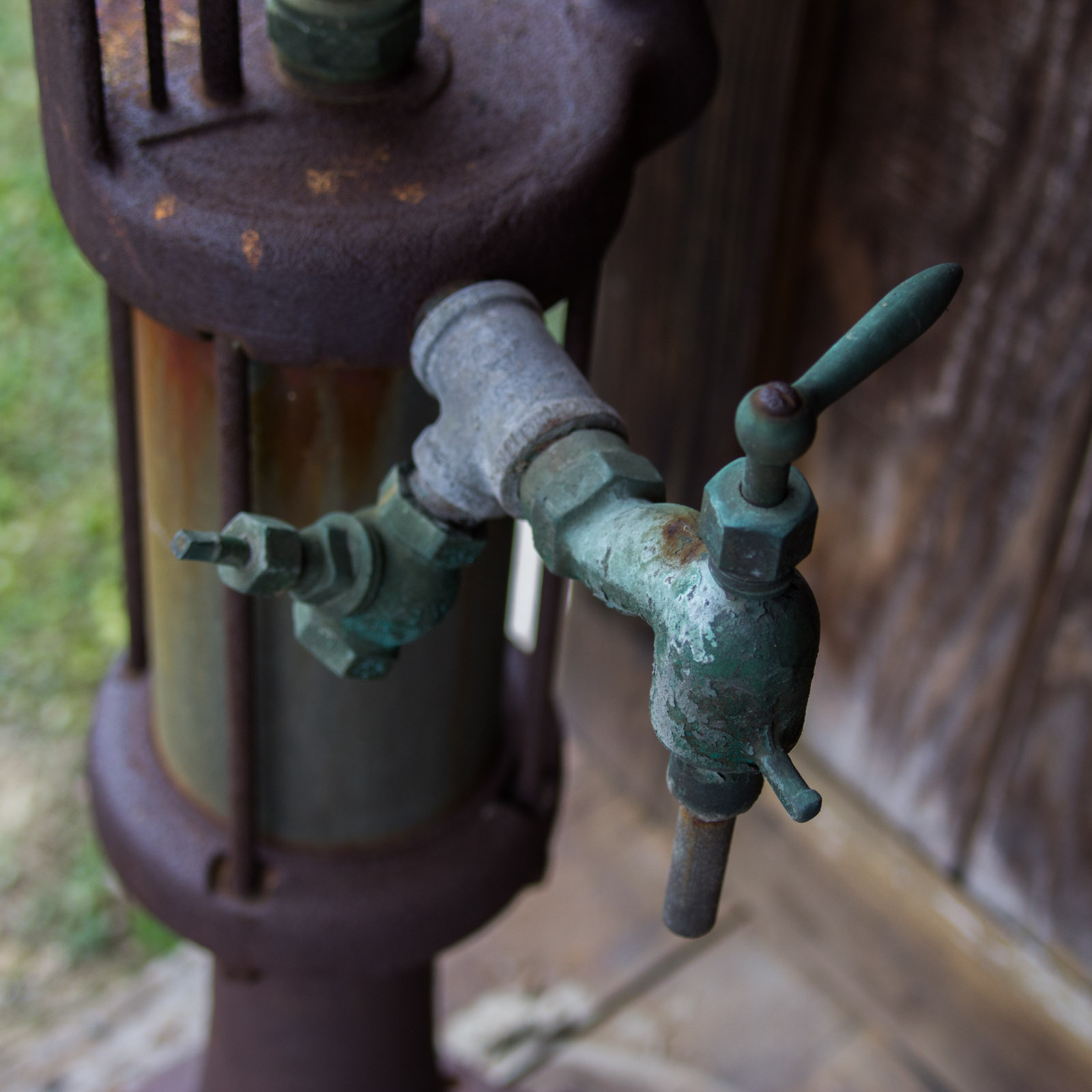 Vintage Hand Operated Gas Pump EBTH