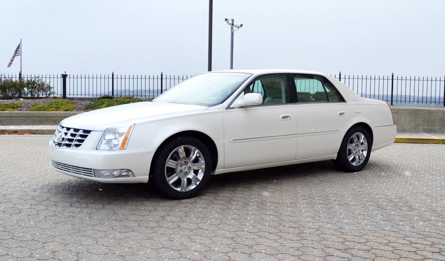2011 Cadillac DTS Platinum With Low Miles : EBTH