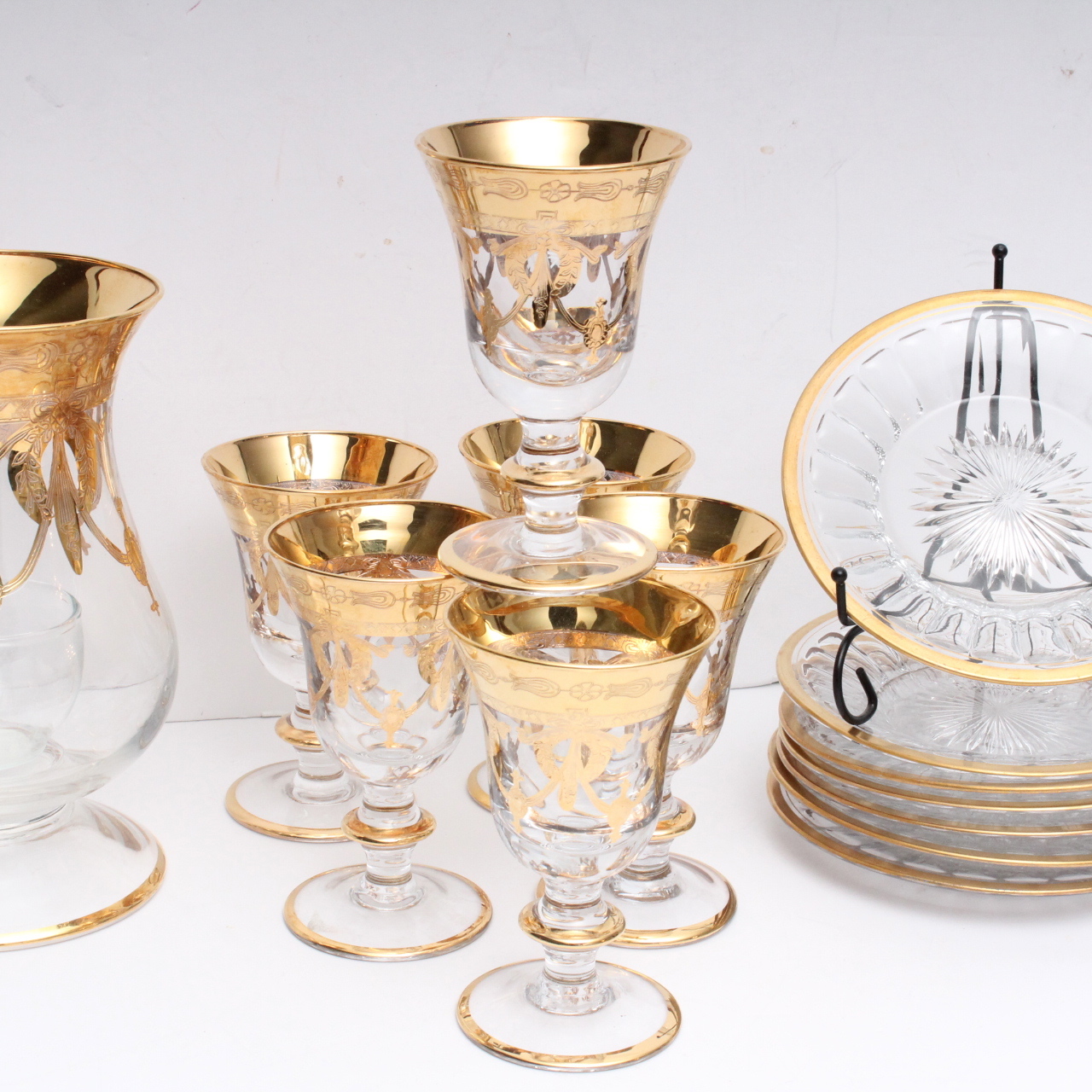 Clear Glassware with Gold Decor EBTH