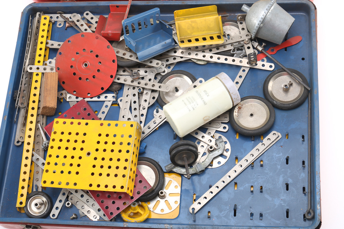 1940s "The Constructioneer" Metal Building Toy EBTH