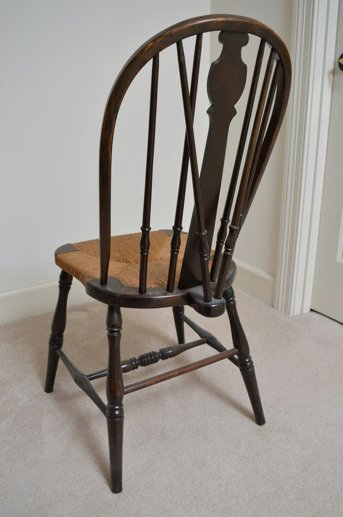 Antique Windsor Chairs with Rush Woven Seats | EBTH