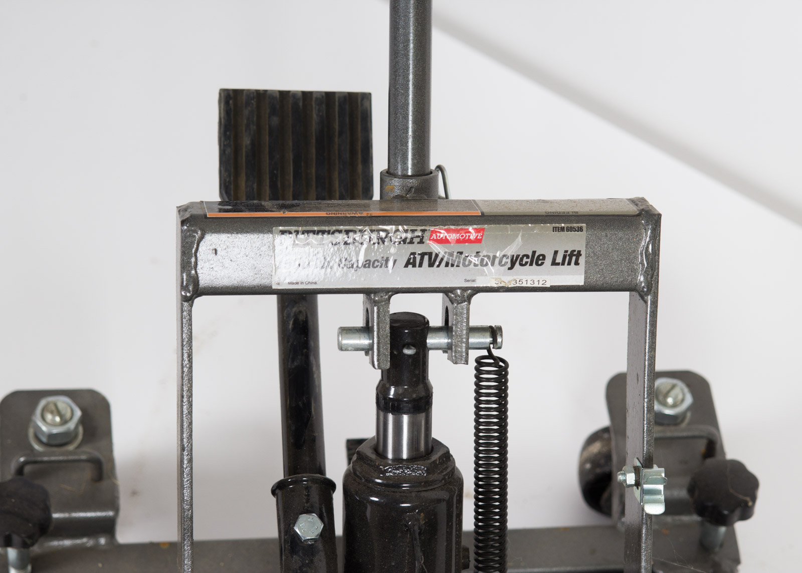 Pittsburgh Automotive 1,500 lbs ATV Motorcycle Lift EBTH