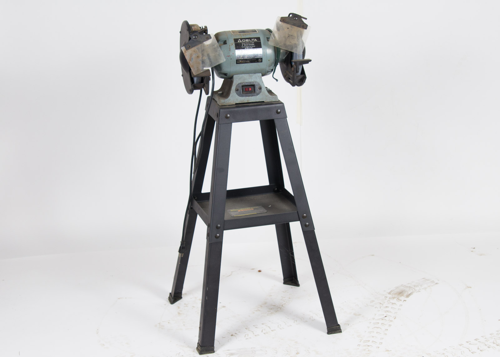 Delta Model 23880 8Inch Bench Grinder with Stand EBTH