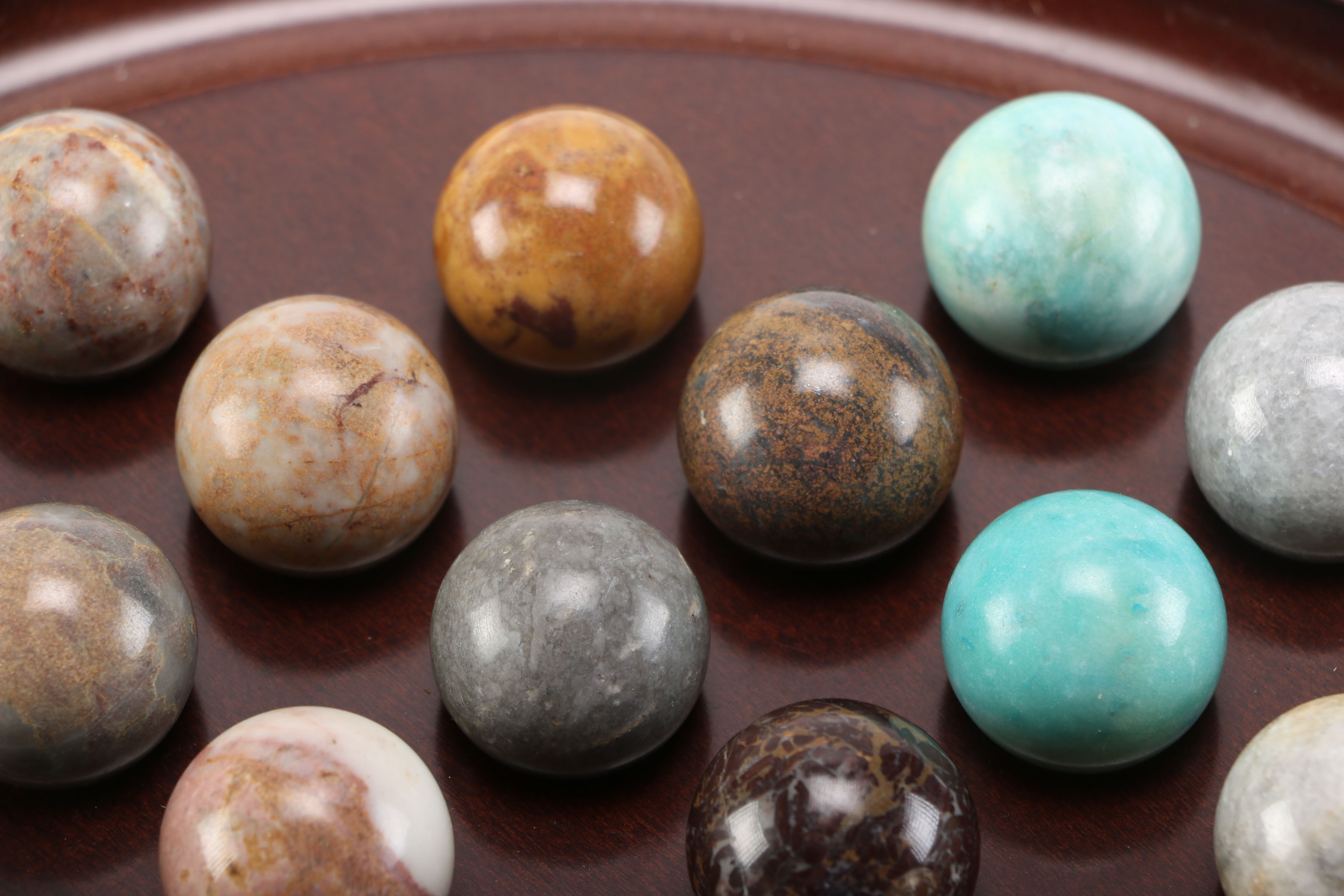 1994 Bombay Company Marble Solitaire Game EBTH