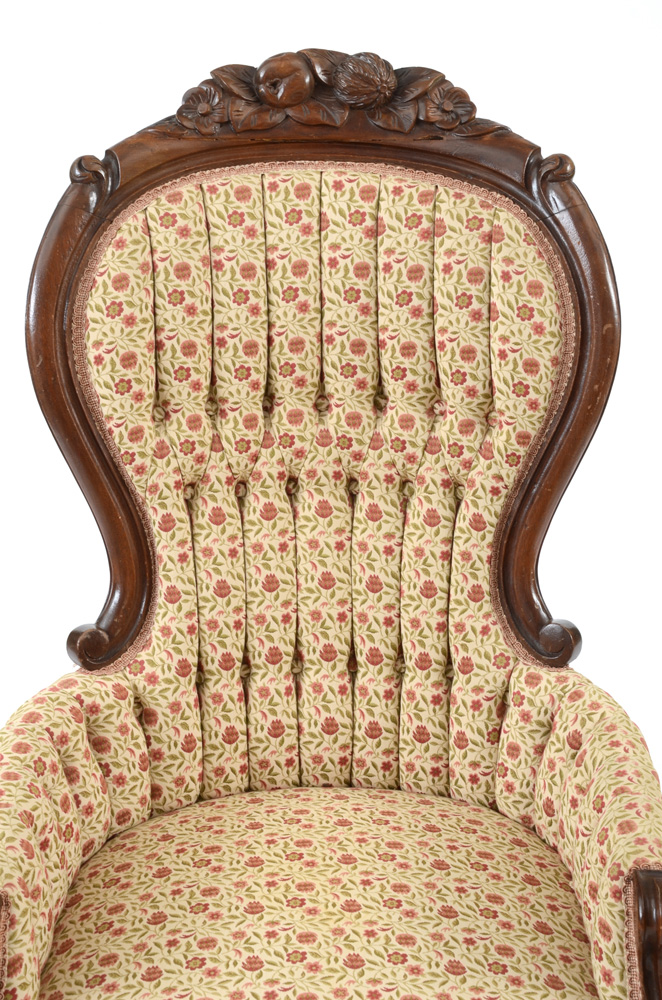 Victorian Style Tufted Rocking Chair | EBTH