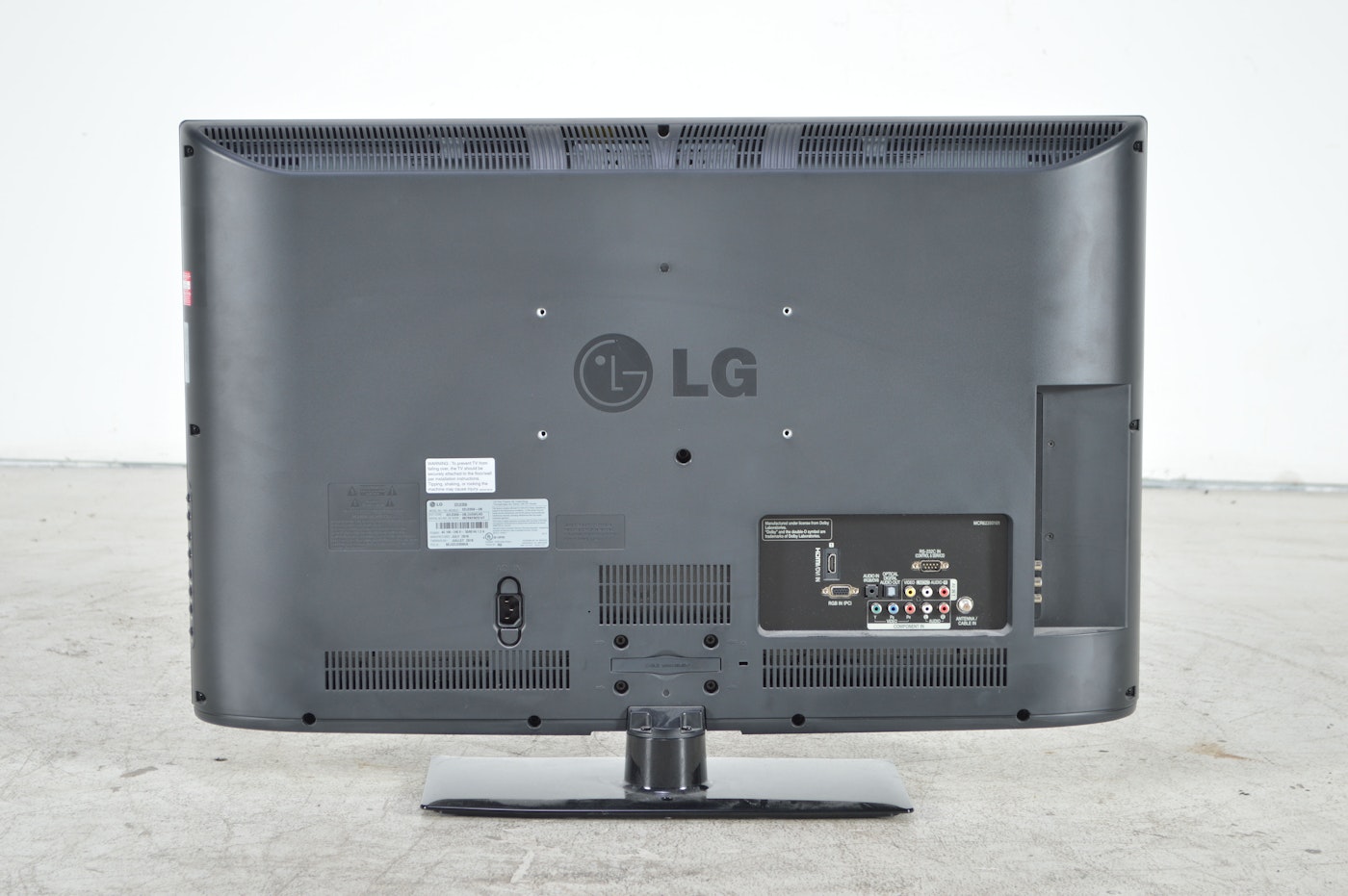 LG 32" Flat Screen Television  EBTH LG 32" Flat Screen Television  EBTH
