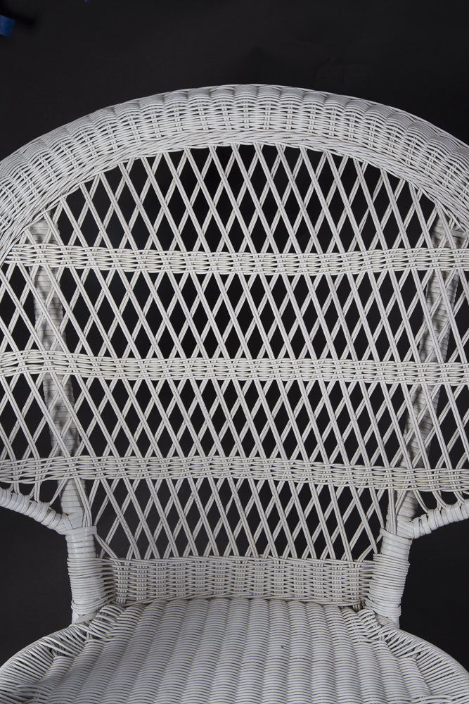 White Resin Wicker Chairs EBTH