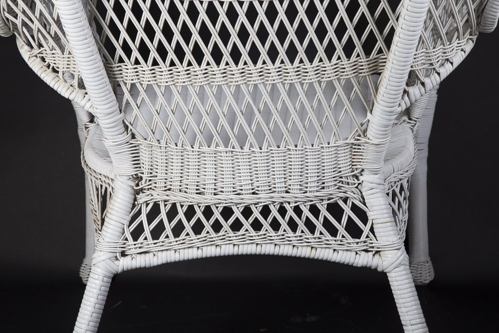 White Resin Wicker Chairs EBTH