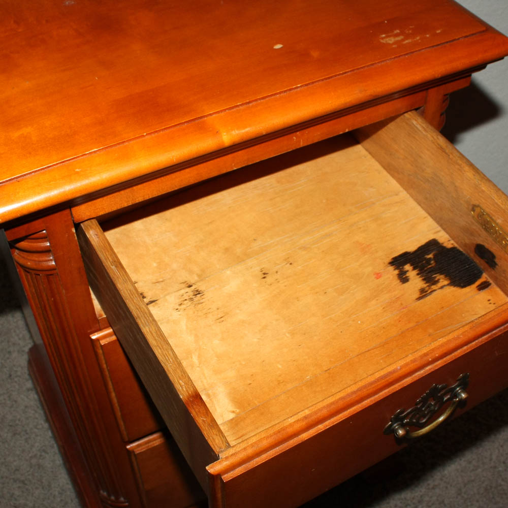 Vintage Kling Maple Nightstand EBTH