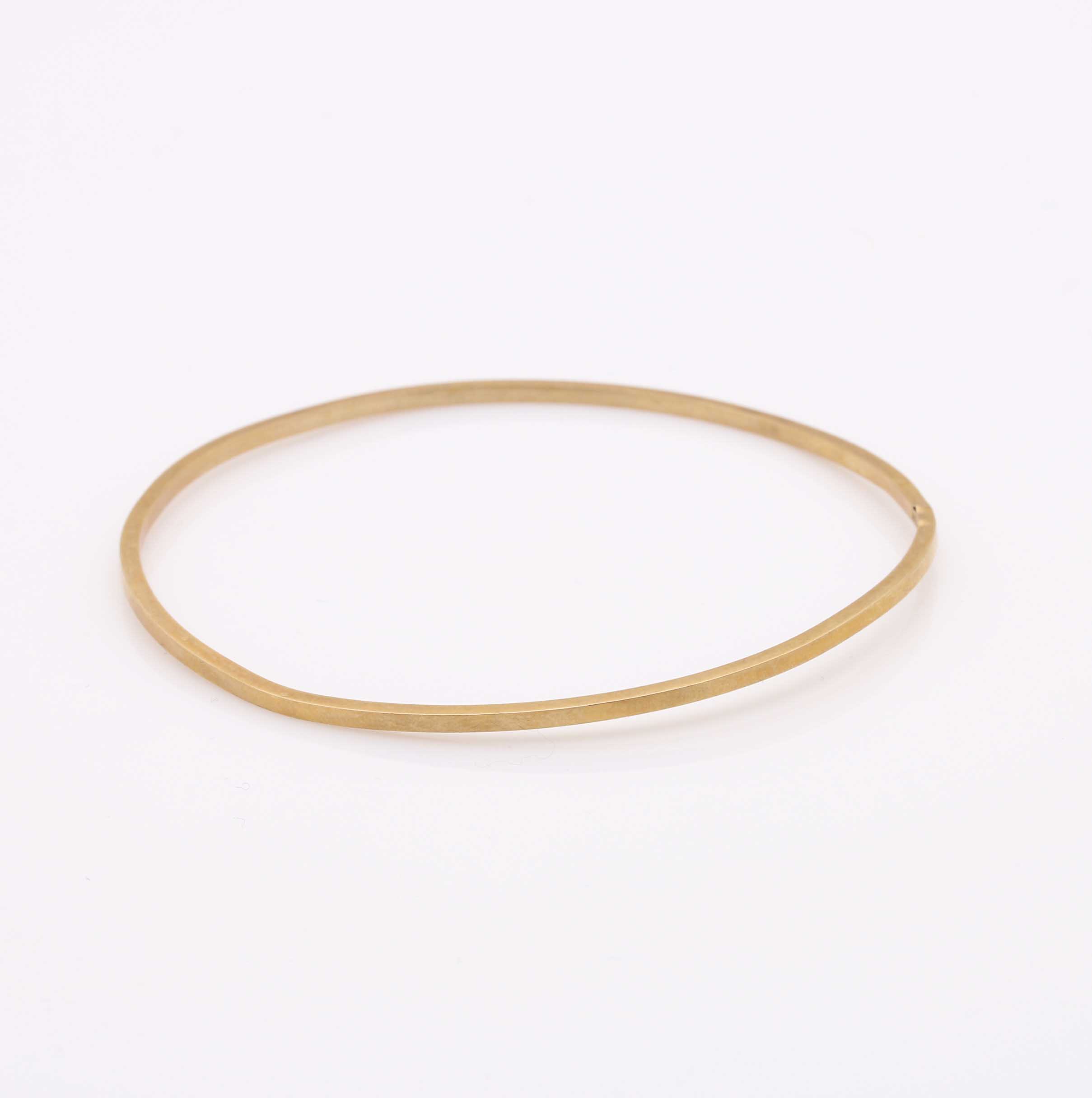 18K Yellow Gold Bangle Bracelet | EBTH