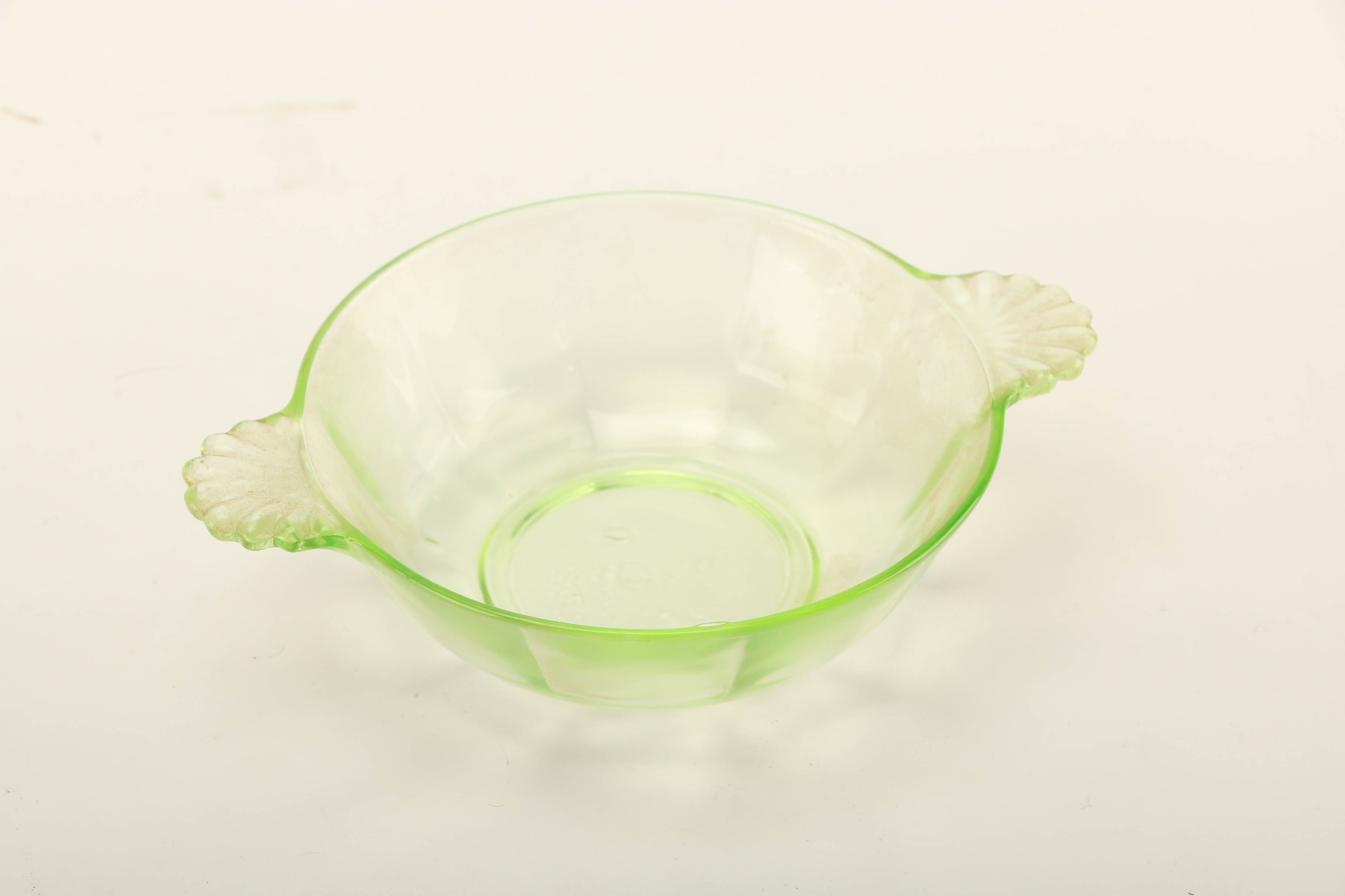 Uranium Glass Bowl Set EBTH