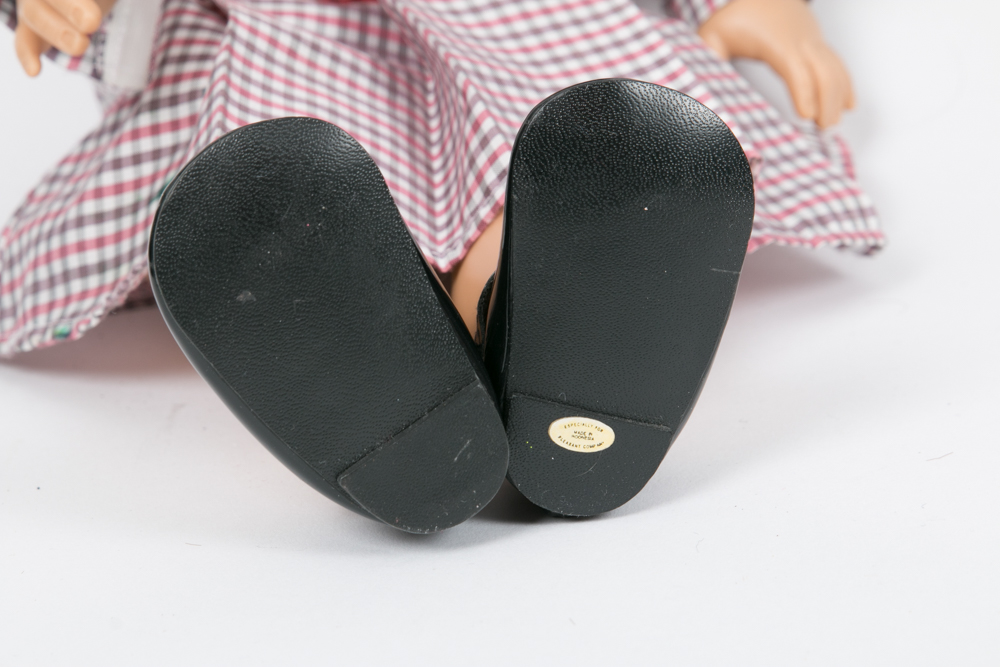 American Girl Doll Molly with Travel Trunk and Accessories EBTH