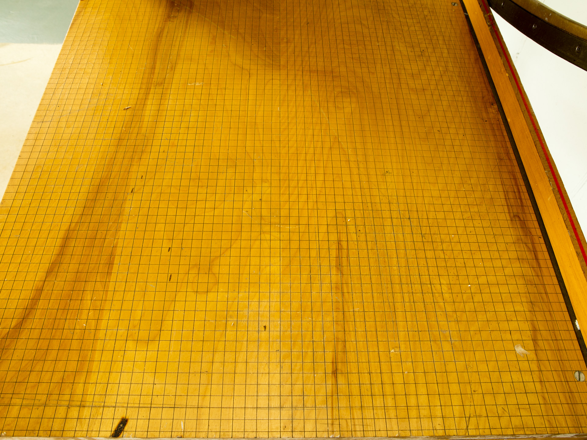 Craft Guillotine Cutting Table and Keeton Cutter Beveled Mat Cutter EBTH