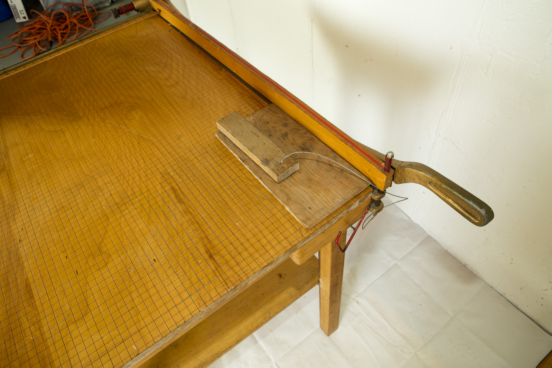 Craft Guillotine Cutting Table and Keeton Cutter Beveled Mat Cutter EBTH