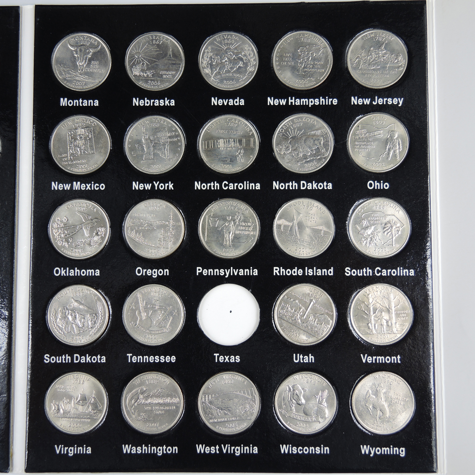 U.S. Fifty States Quarter Coin Collection with Binders EBTH