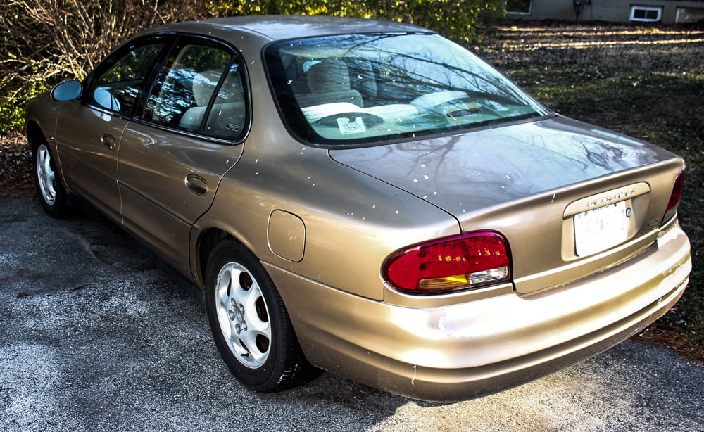 1999 Oldsmobile Intrigue Sedan