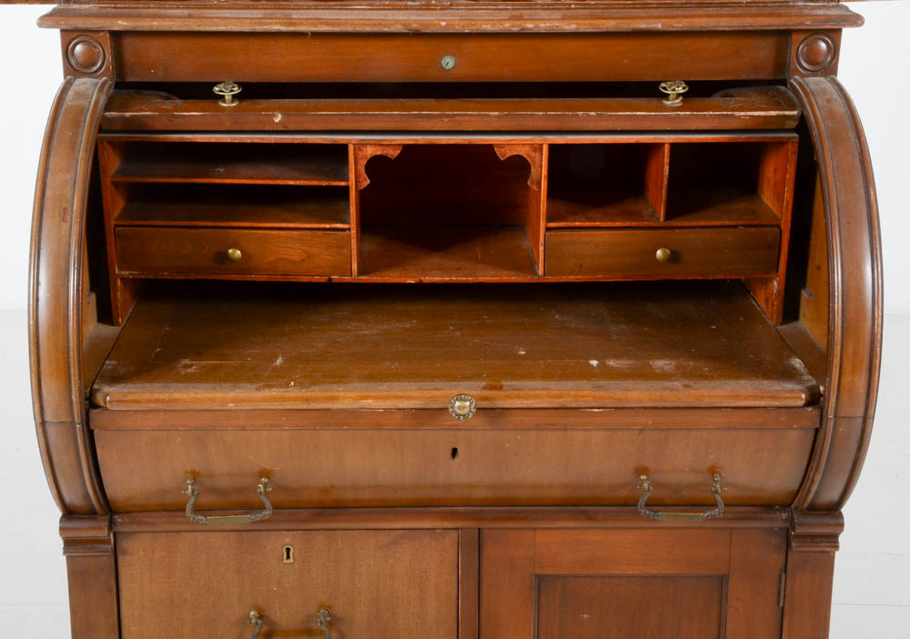 Antique RollTop Secretary Desk with Hutch EBTH
