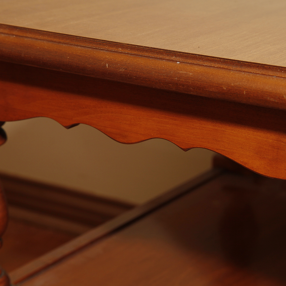 Vintage Early American Style Maple End Table by Tell City EBTH