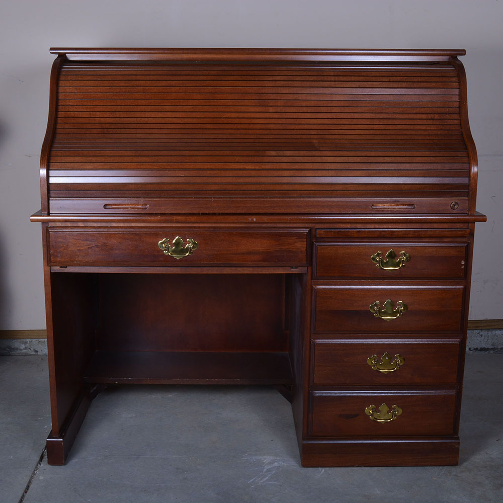 Riverside Furniture Veneer Roll Top Computer Desk with Chair EBTH