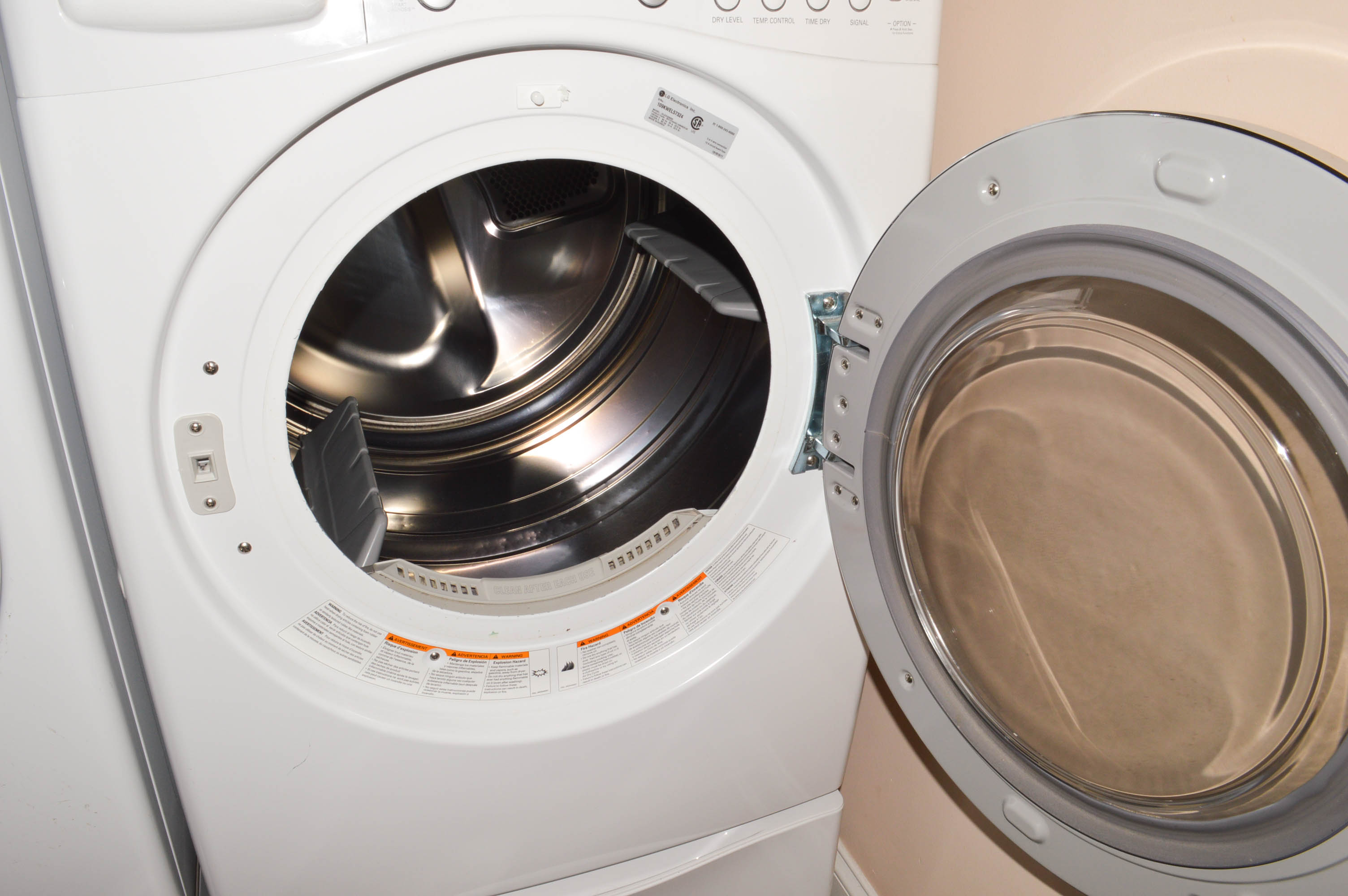 LG TrueSteam Electric Dryer with Pedestal Base EBTH