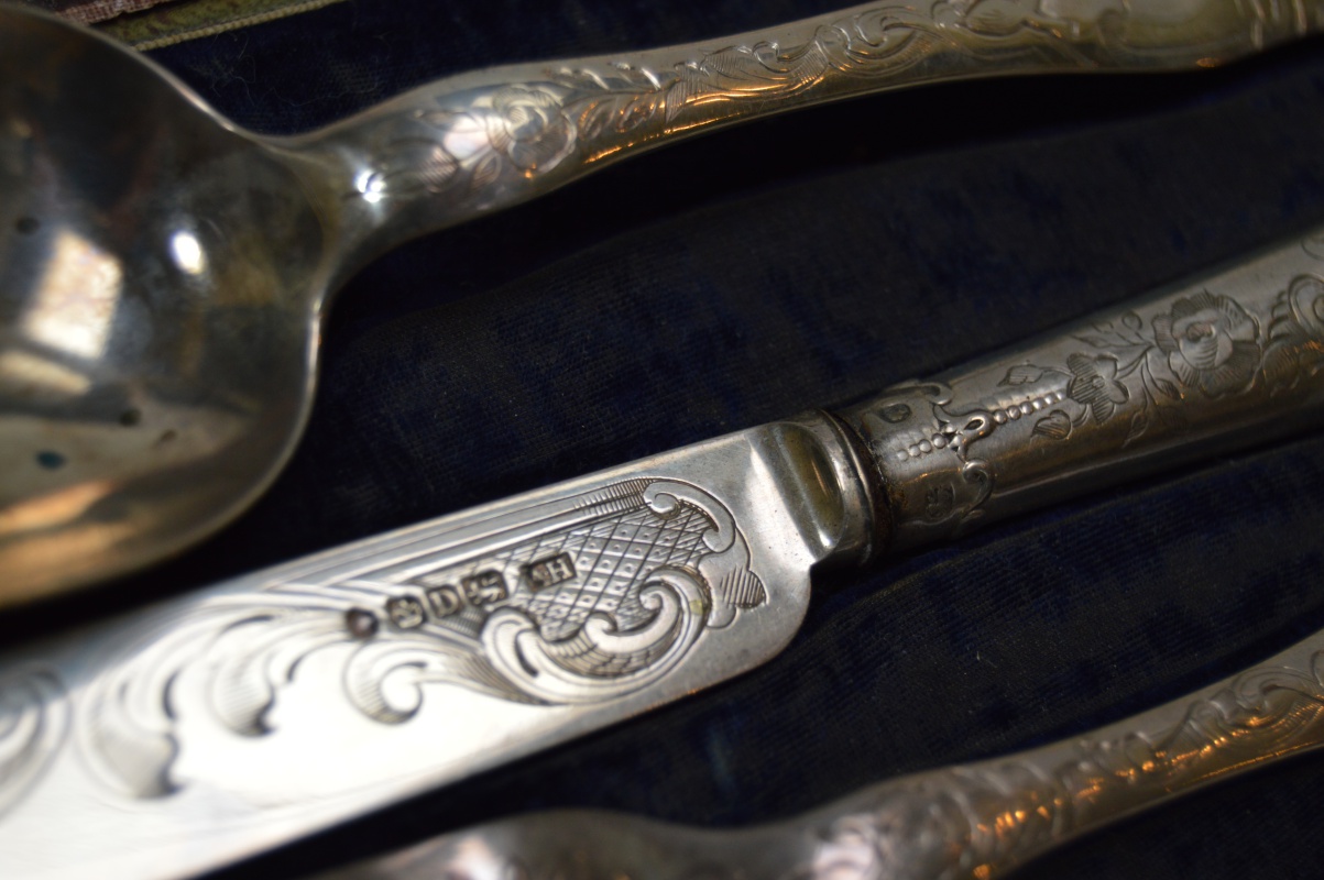 Victorian Sterling Silver Flatware Set in Case by Aaron Hadfield EBTH