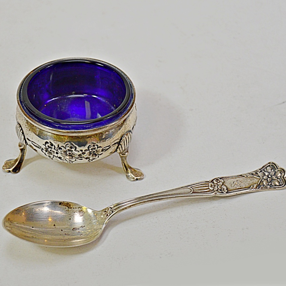 Sterling Silver Salt Cellar and Spoon EBTH