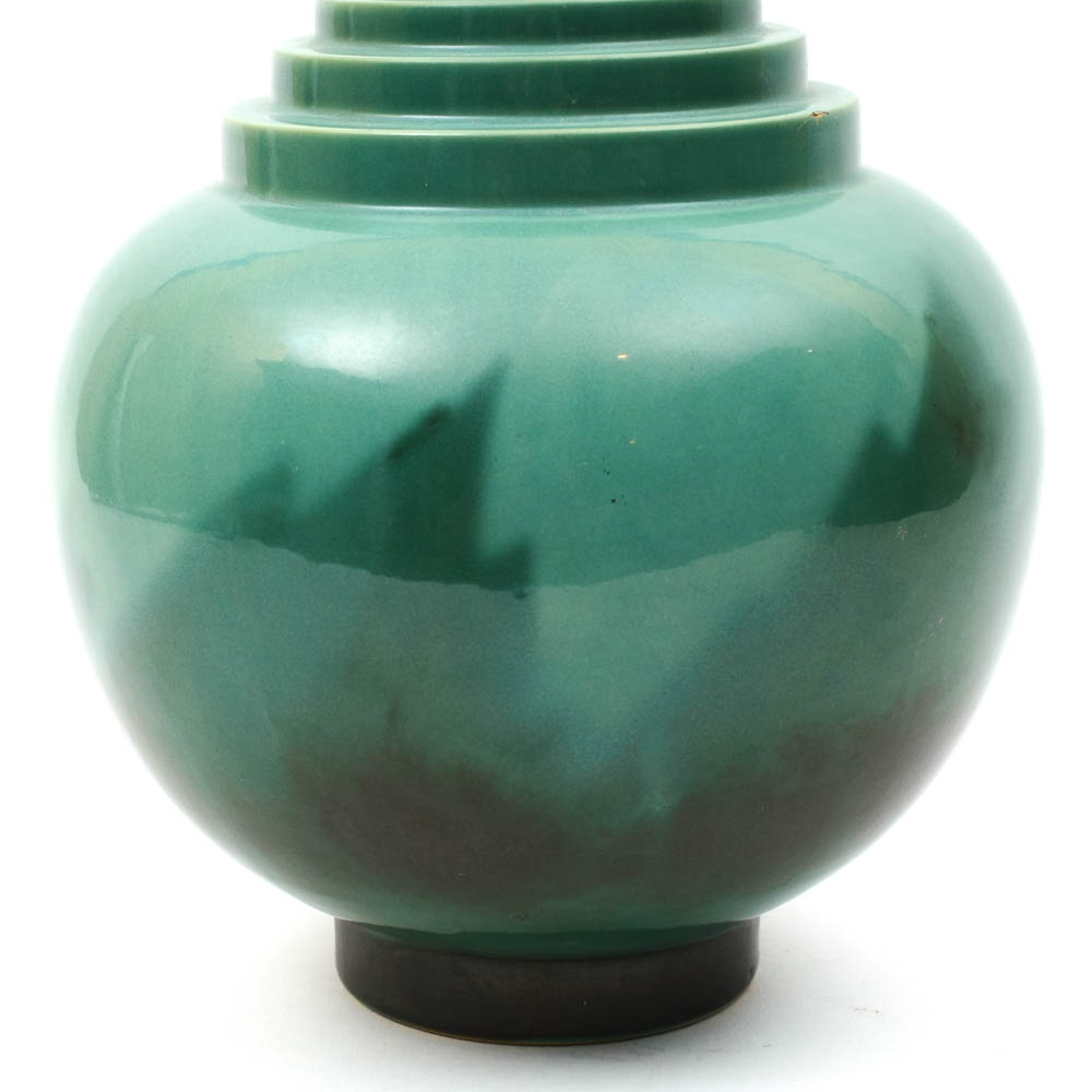 Roseville Pottery "Futura" Vase EBTH