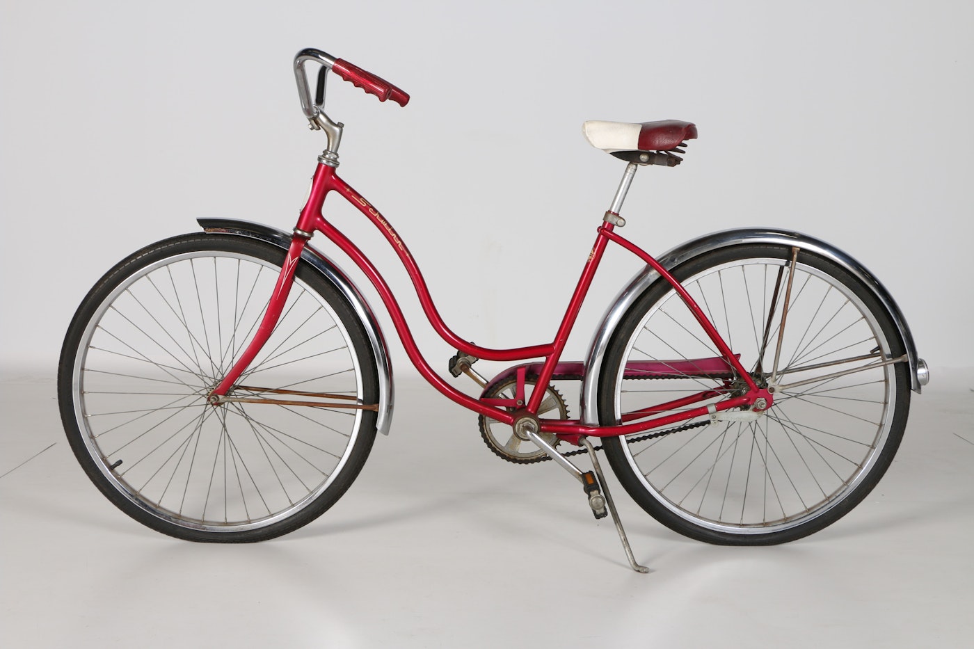 Circa 1960s Schwinn "Hollywood" Bicycle EBTH
