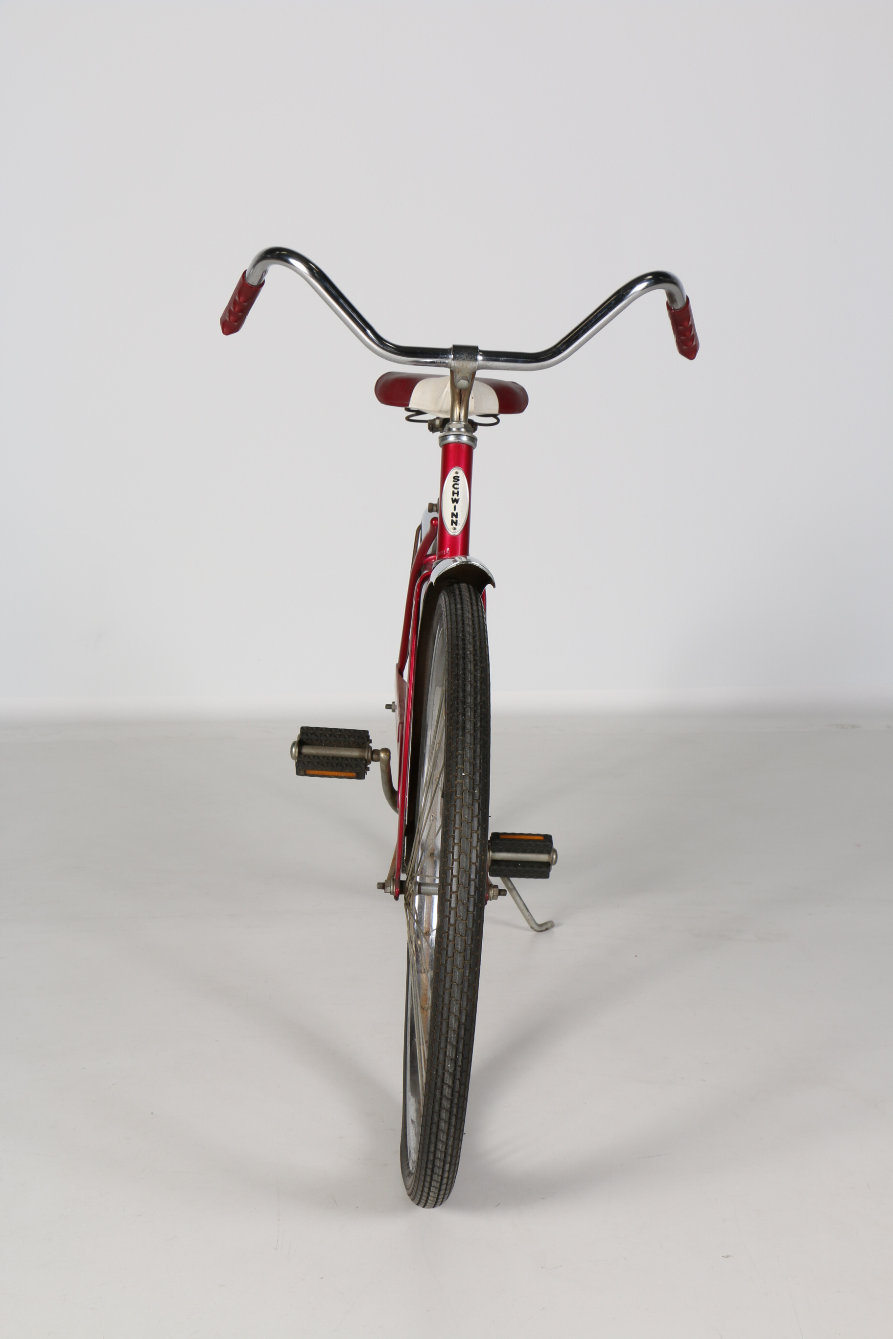 Circa 1960s Schwinn "Hollywood" Bicycle EBTH