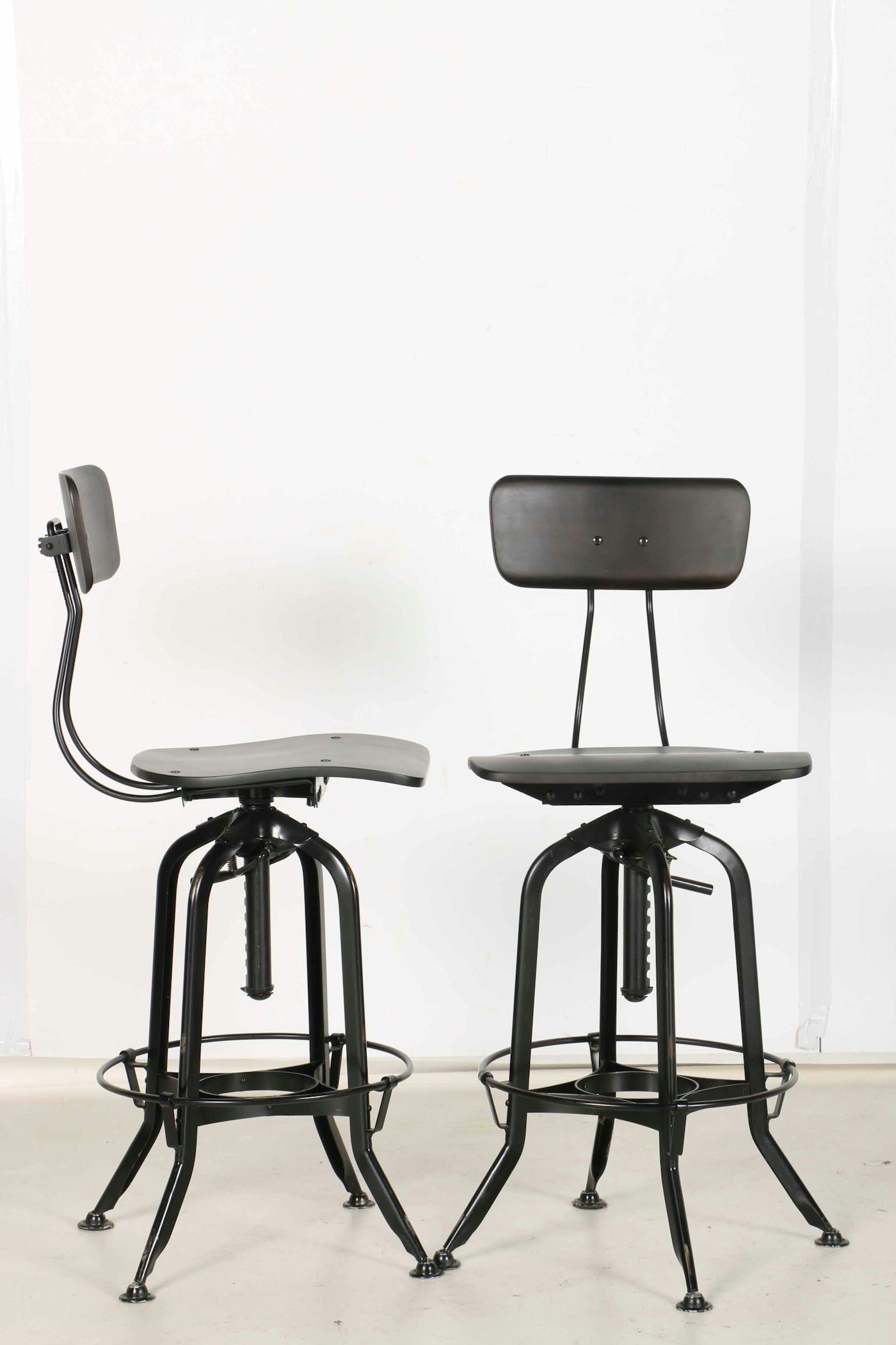 Black Toledo Style Metal Bar Stools from Restoration Hardware : EBTH