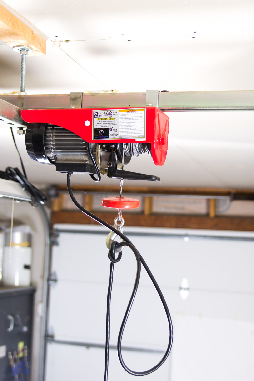 Chicago Electric Power Tools 93251 Electric Hoist EBTH