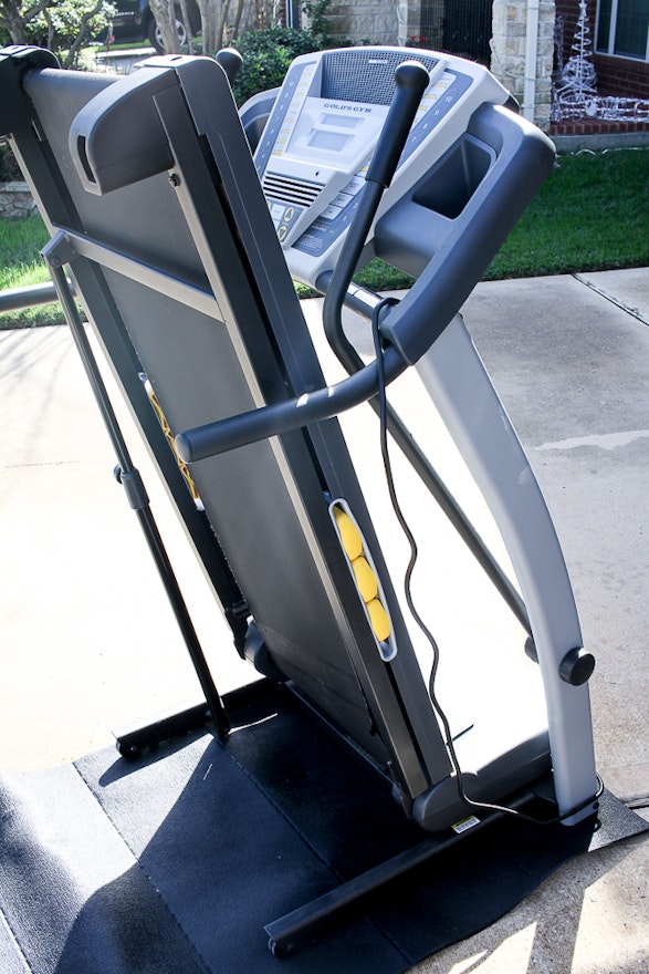 Gold's Gym Crosswalk 570 Treadmill | EBTH