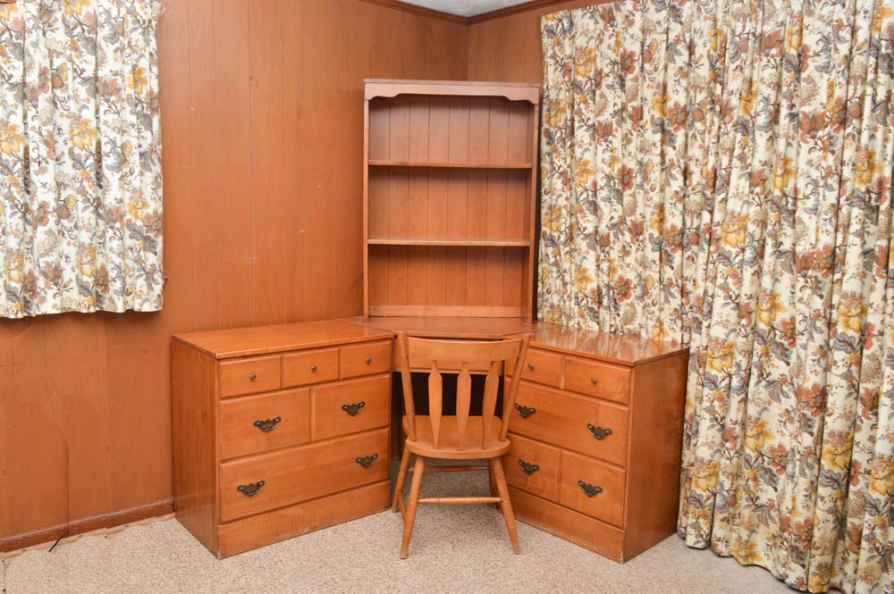 Valley Forge By Baumritter Corner Desk Ebth