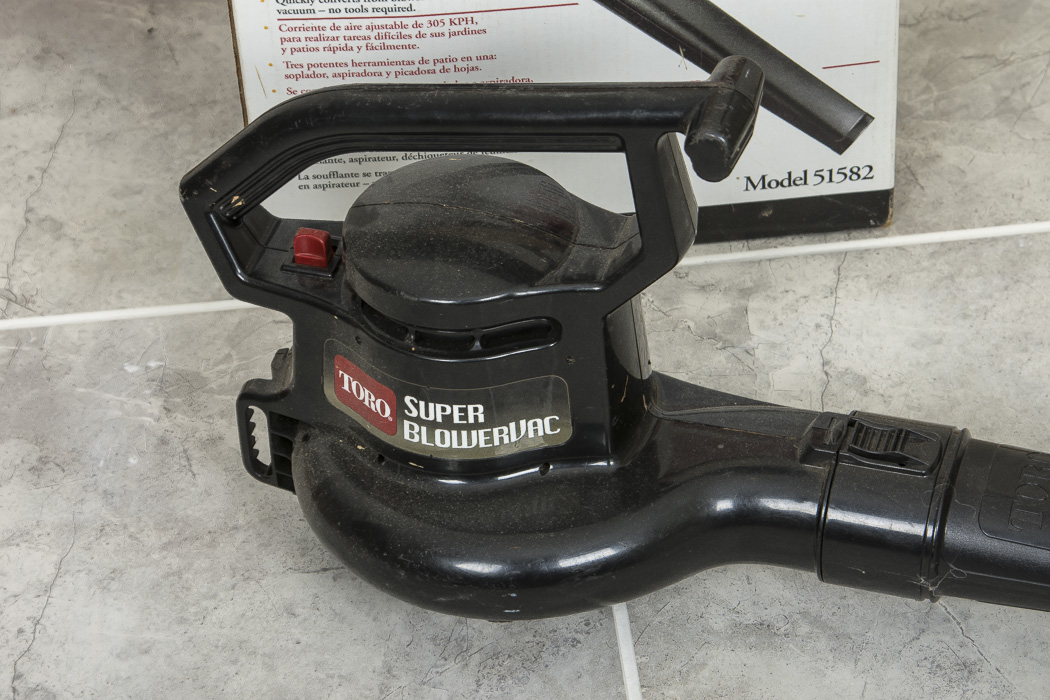 Toro Super BlowerVAC Leaf Blower, Vacuum, and Shredder EBTH