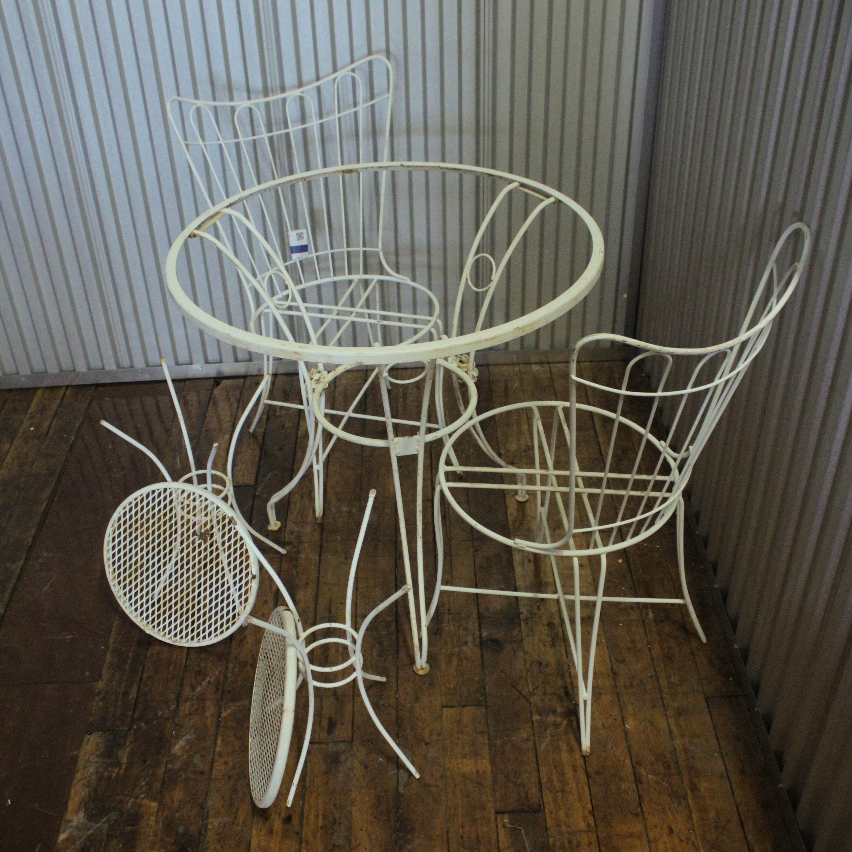 Vintage Wrought Iron Patio Furniture | EBTH