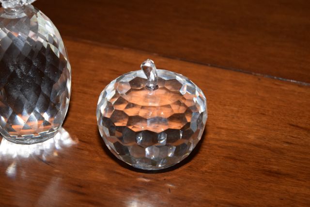 Simon Designs Crystal Apple And Pineapple Paperweights EBTH
