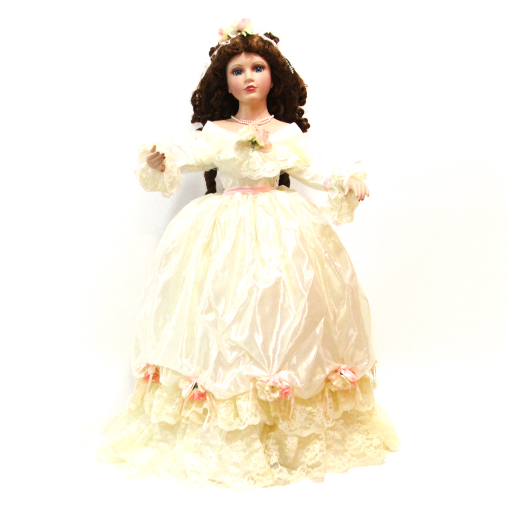 court of dolls porcelain doll