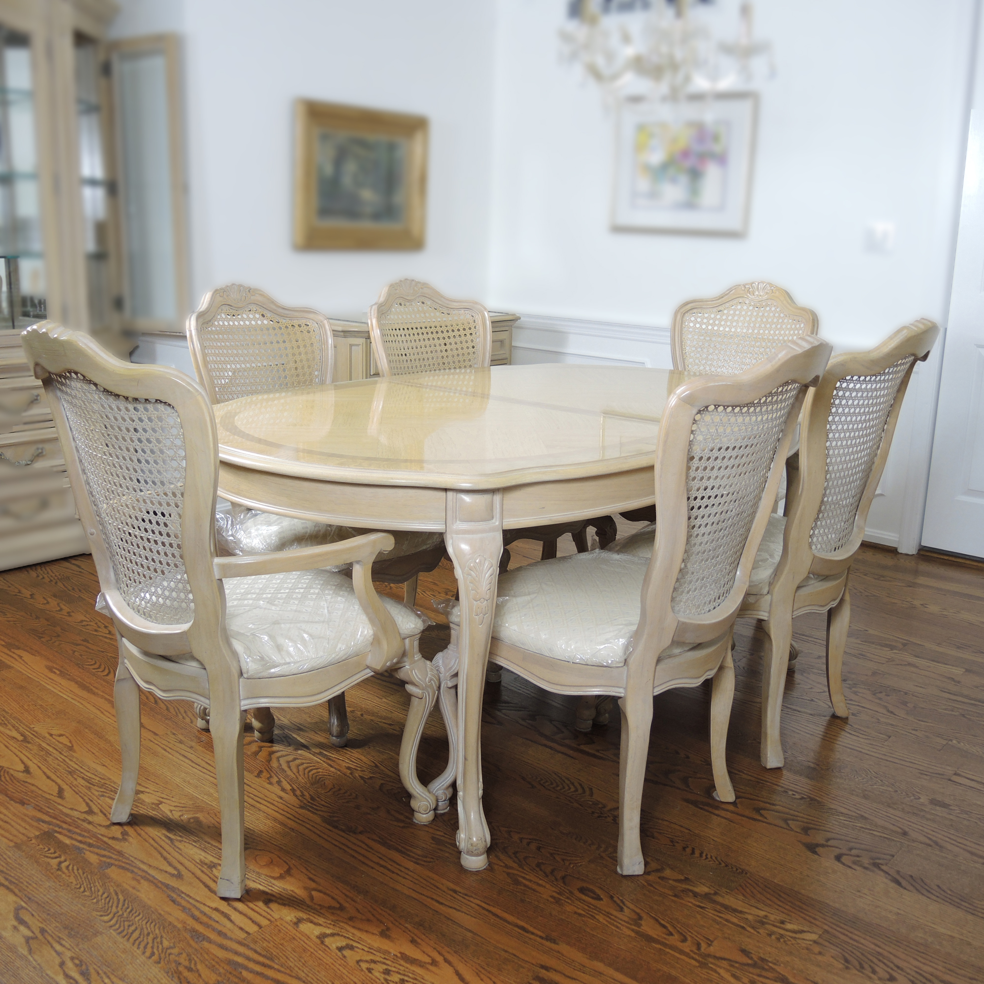 Thomasville French Provincial Style Dining Table And Six Chairs EBTH   DSCN7092 