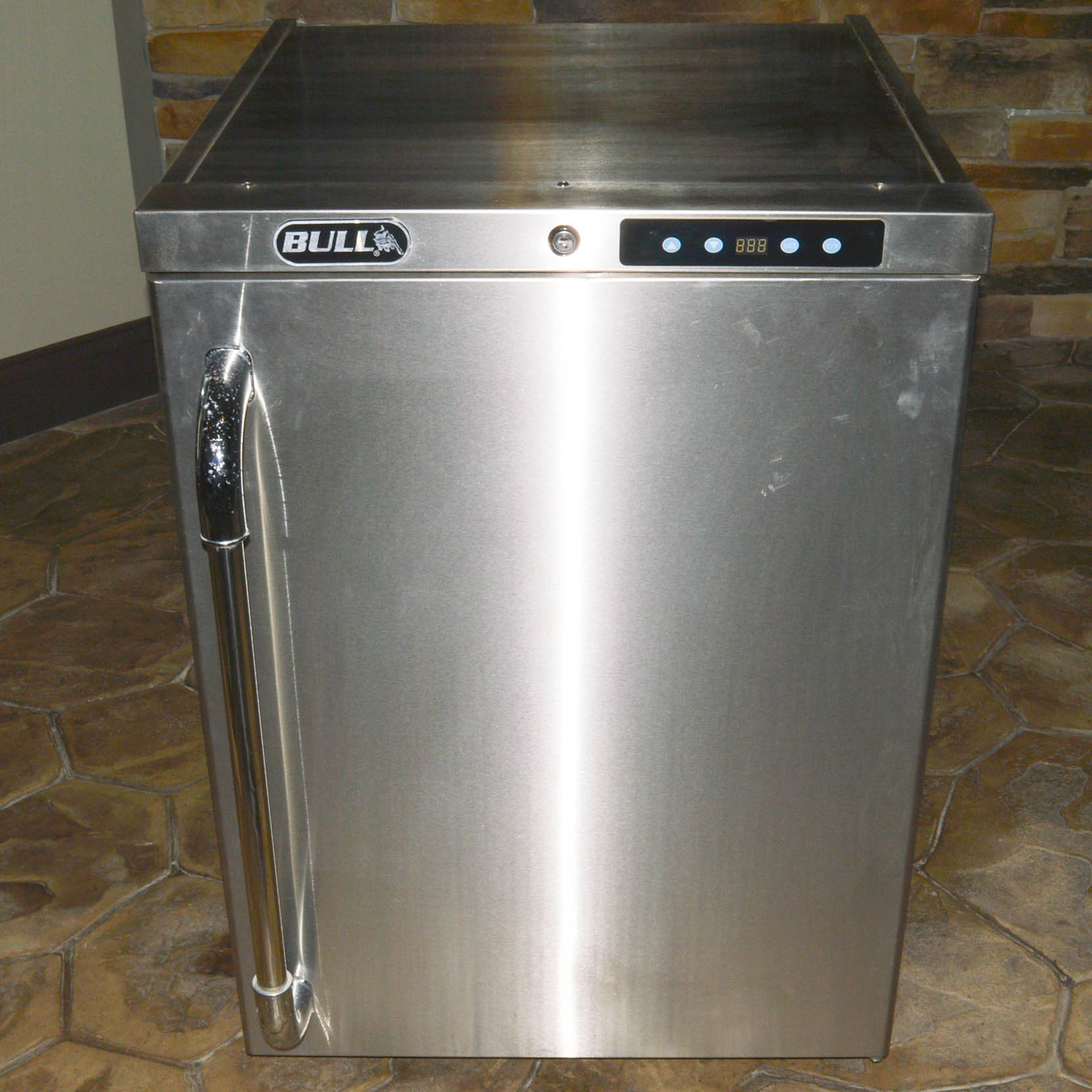 Bull Stainless Steel Outdoor Refrigerator EBTH