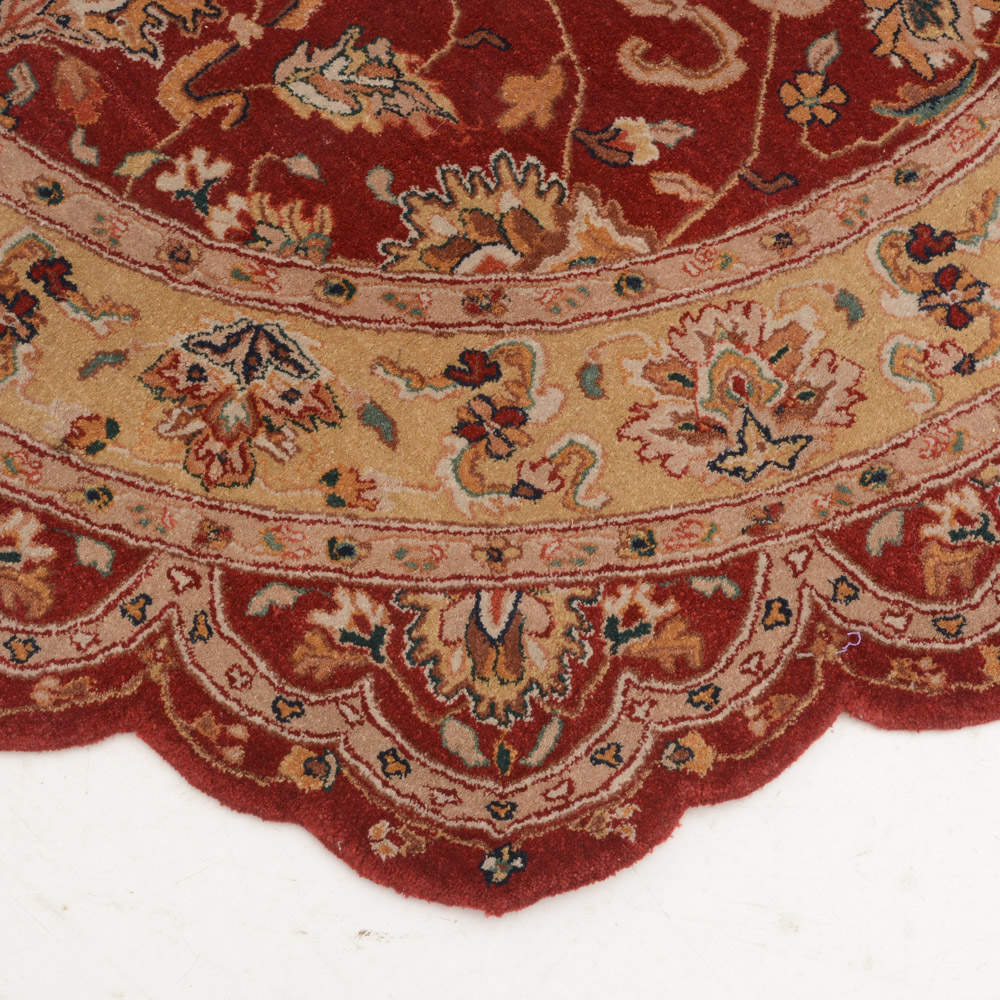 Rug Gallery Round Scalloped Persian Style Wool Rug EBTH