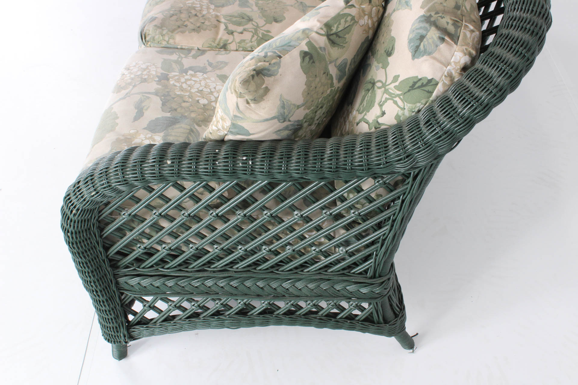 Henry Link Wicker Sofa EBTH