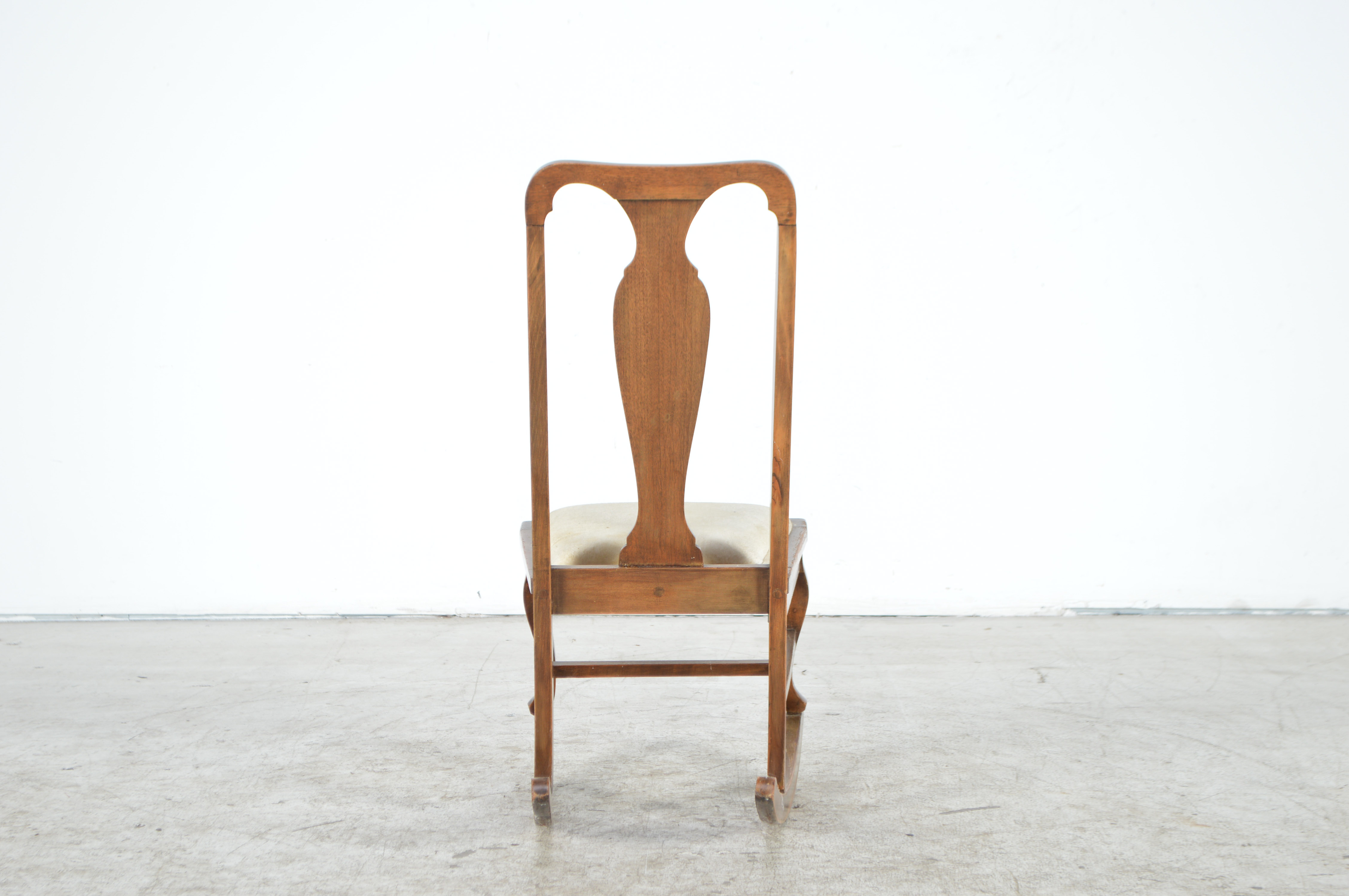 Vintage Queen Anne Style Rocking Chair EBTH