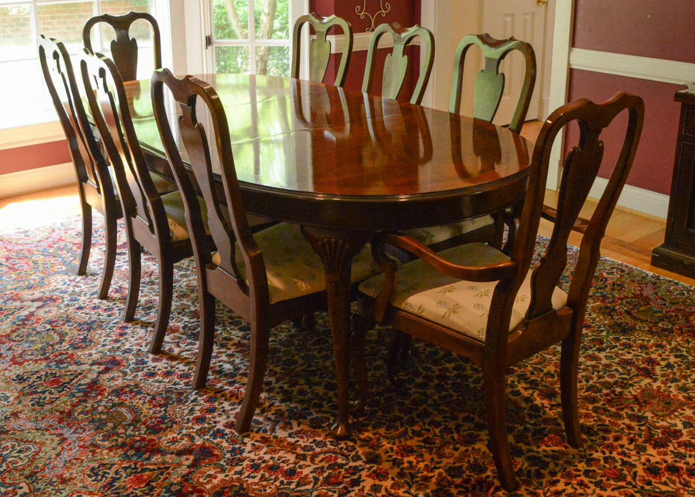Drexel Heritage Mahogany Dining Room Table and Chairs | EBTH