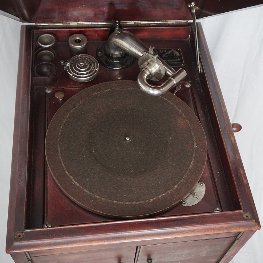 Antique Victor Talking Machine Victrola Record Player EBTH